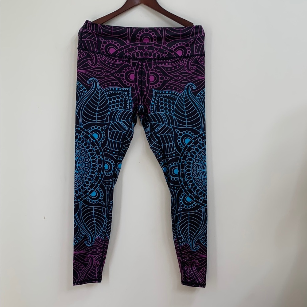 Patterned Women’s Yoga Leggings L